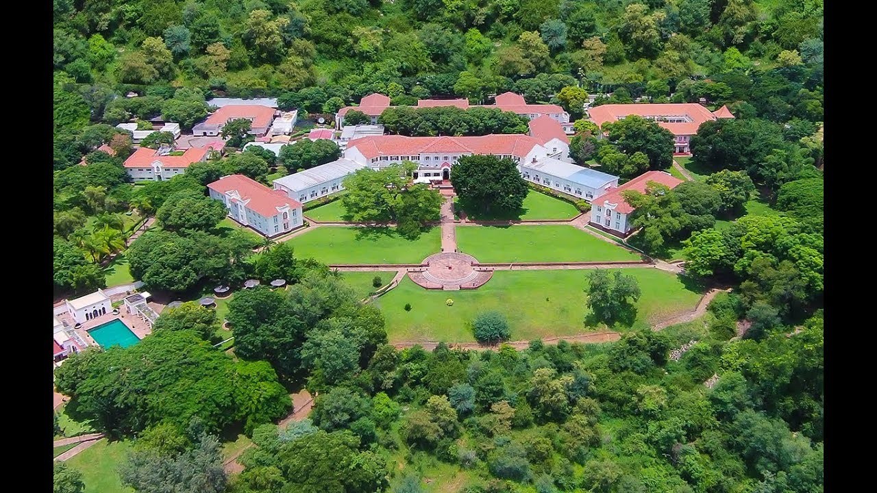 Victoria Falls Hotel
